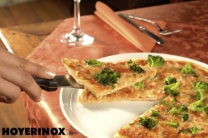 Servieren mit dem Pizzamesser GASTRO XL